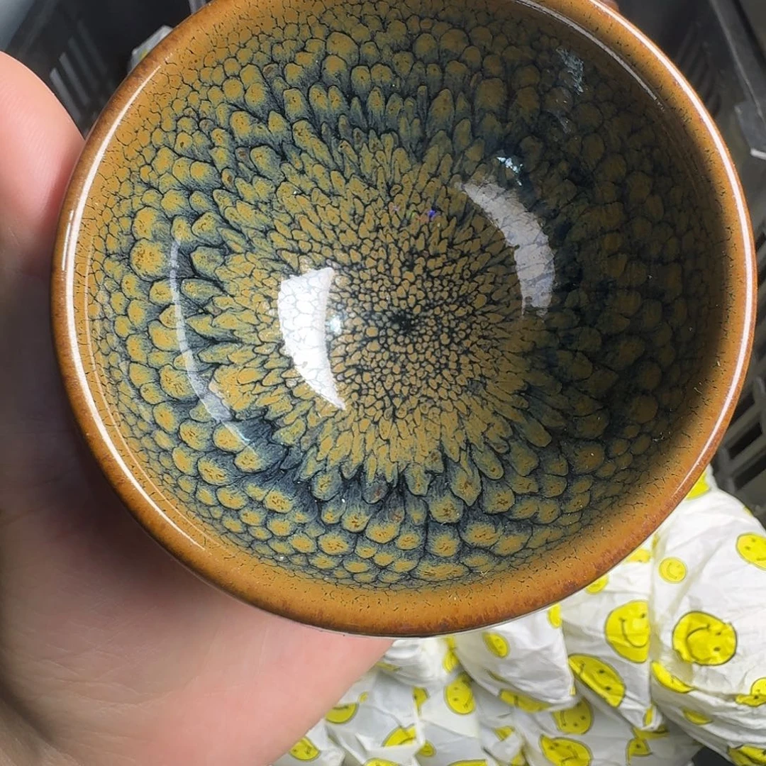 茶盏好想和小女孩谈一下这个