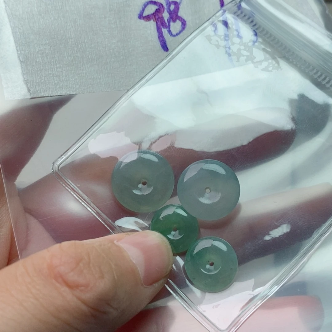 【闪购商品】定制翡翠未镶嵌神*翡翠定制吊坠