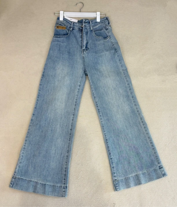 蓝色高腰牛仔裤显瘦设计微喇休闲长裤通勤百搭阔腿裤