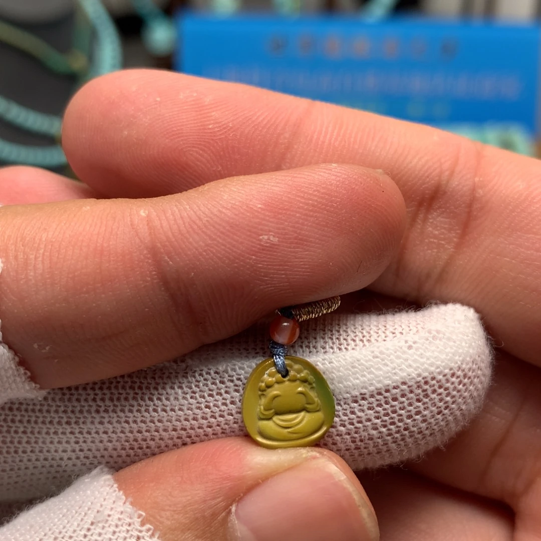 绿松石未镶嵌挂件