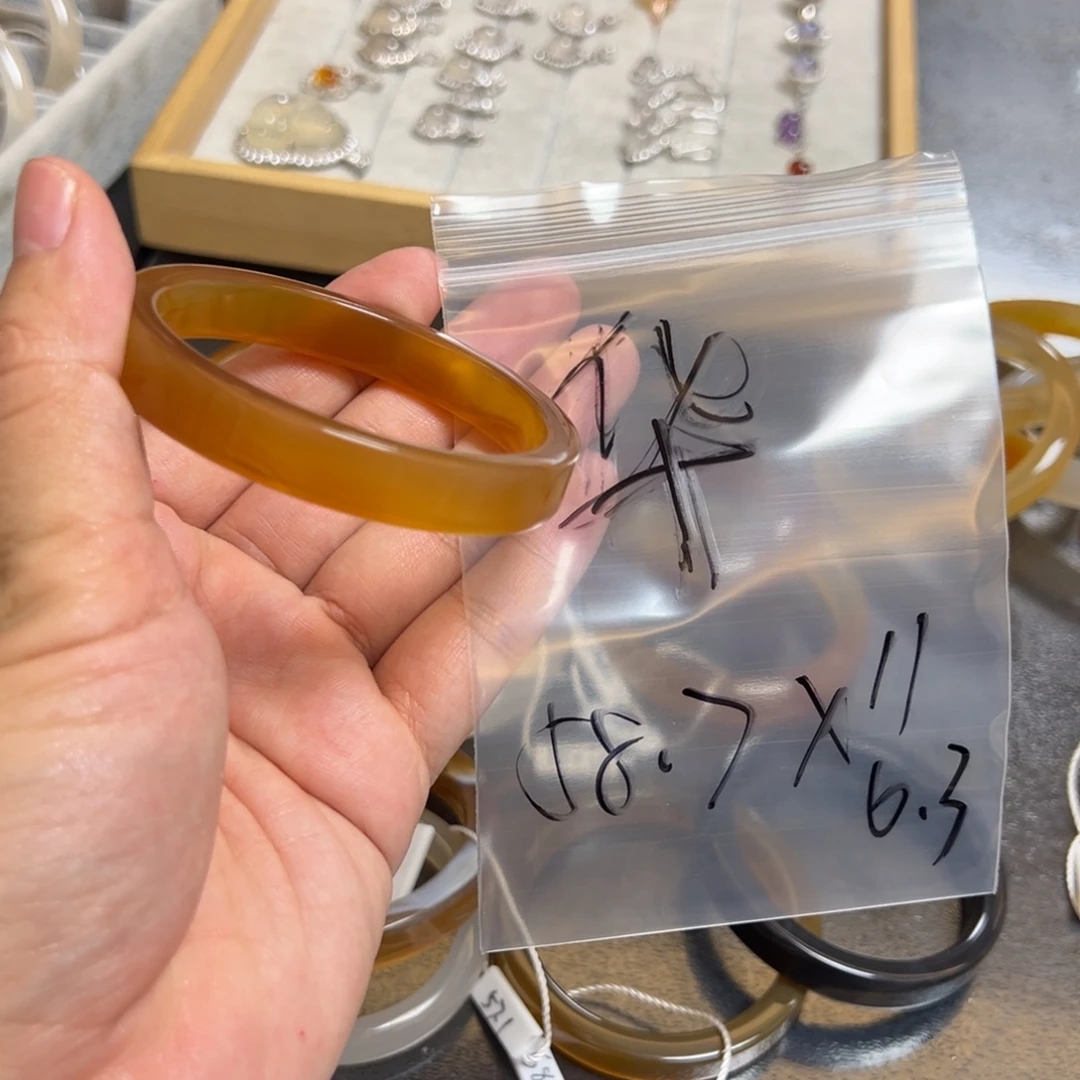 华***玛瑙/玉髓未镶嵌珠宝半成品