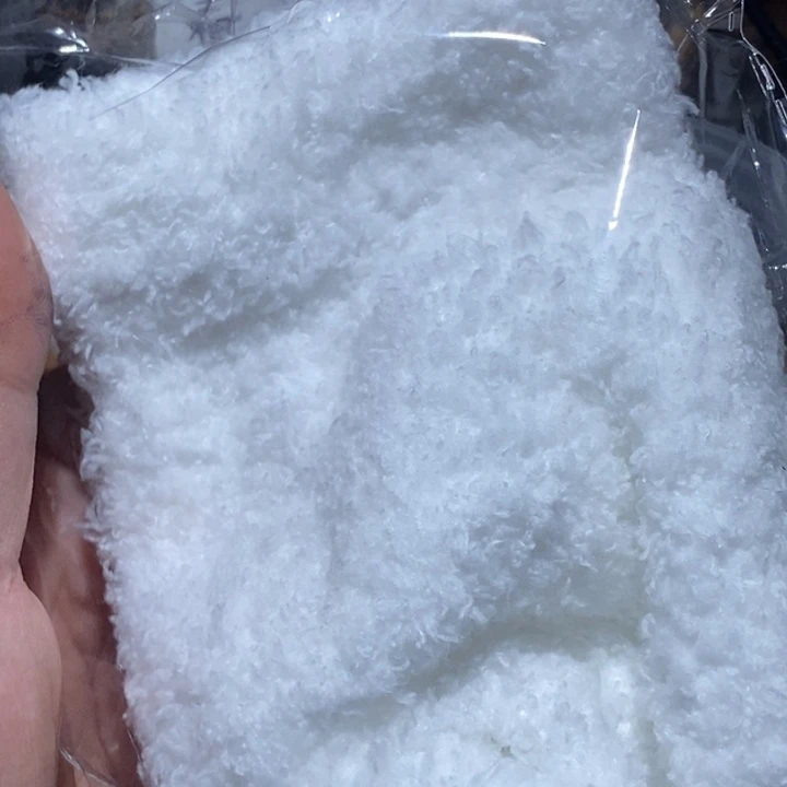 文玩核桃吊坠手套两副