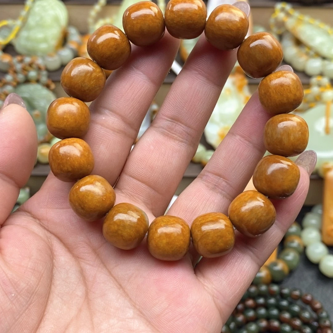 透闪石质玉未镶嵌手串