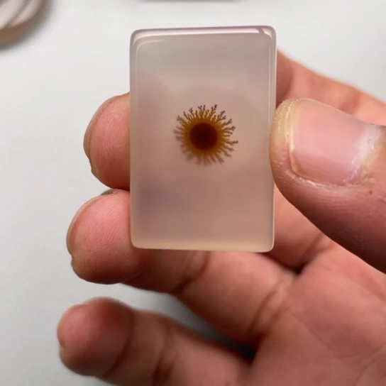 玛瑙/玉髓颈饰未镶嵌A****G