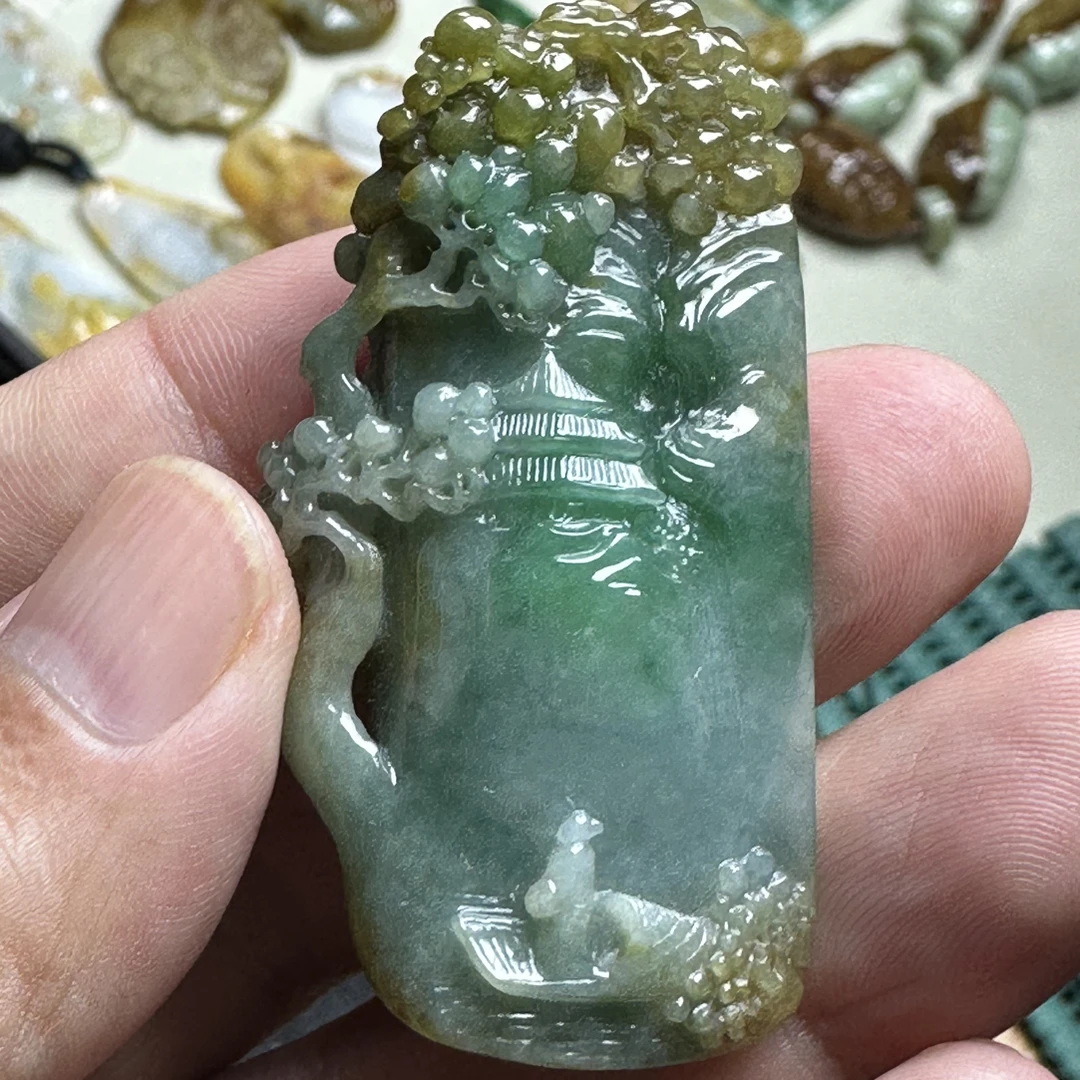 缅甸天然翡翠A货黄加绿山水（24小时鉴赏）