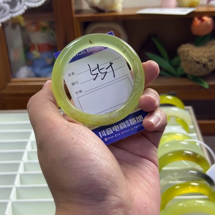 蛇纹石玉未镶嵌手镯513