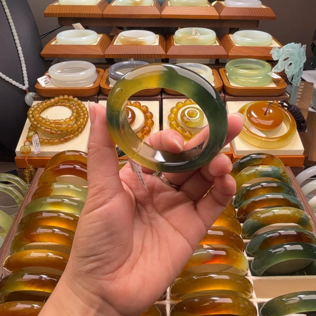 蛇纹石玉未镶嵌手镯54