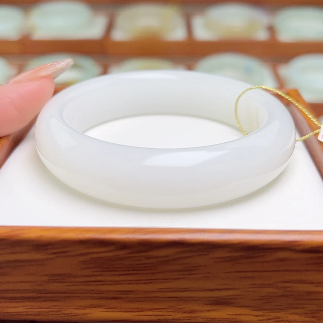 和田玉手镯未镶嵌55