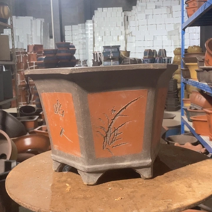 32红色六方花盆花盆花盆