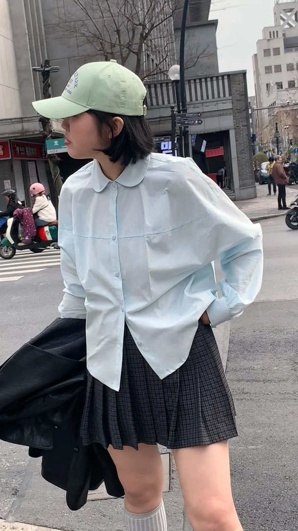 TOTHEND“精致淡人”冰蓝甜系小众学院风短款衬衫
