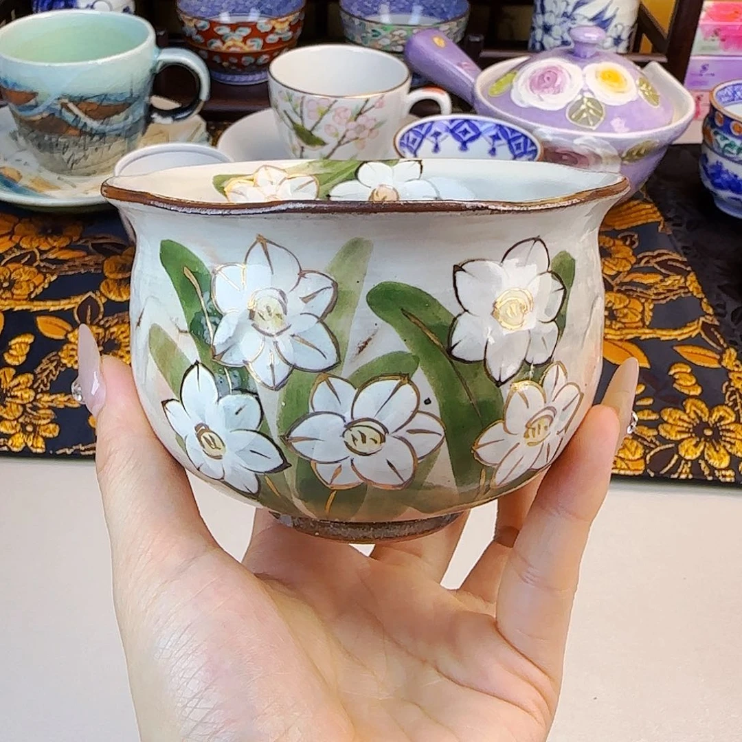 他家茶具瓷器真美！