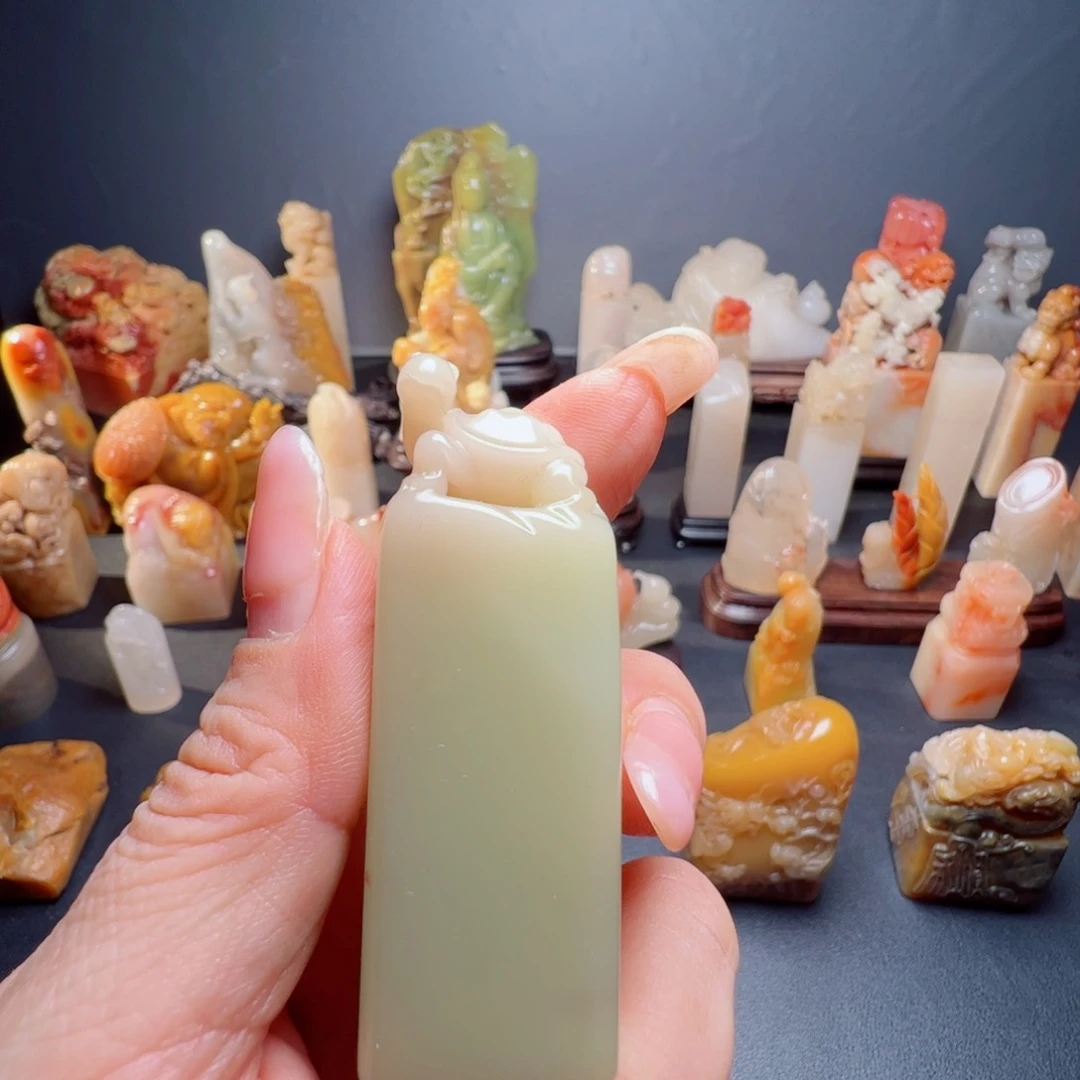 寿山石印石睡**头