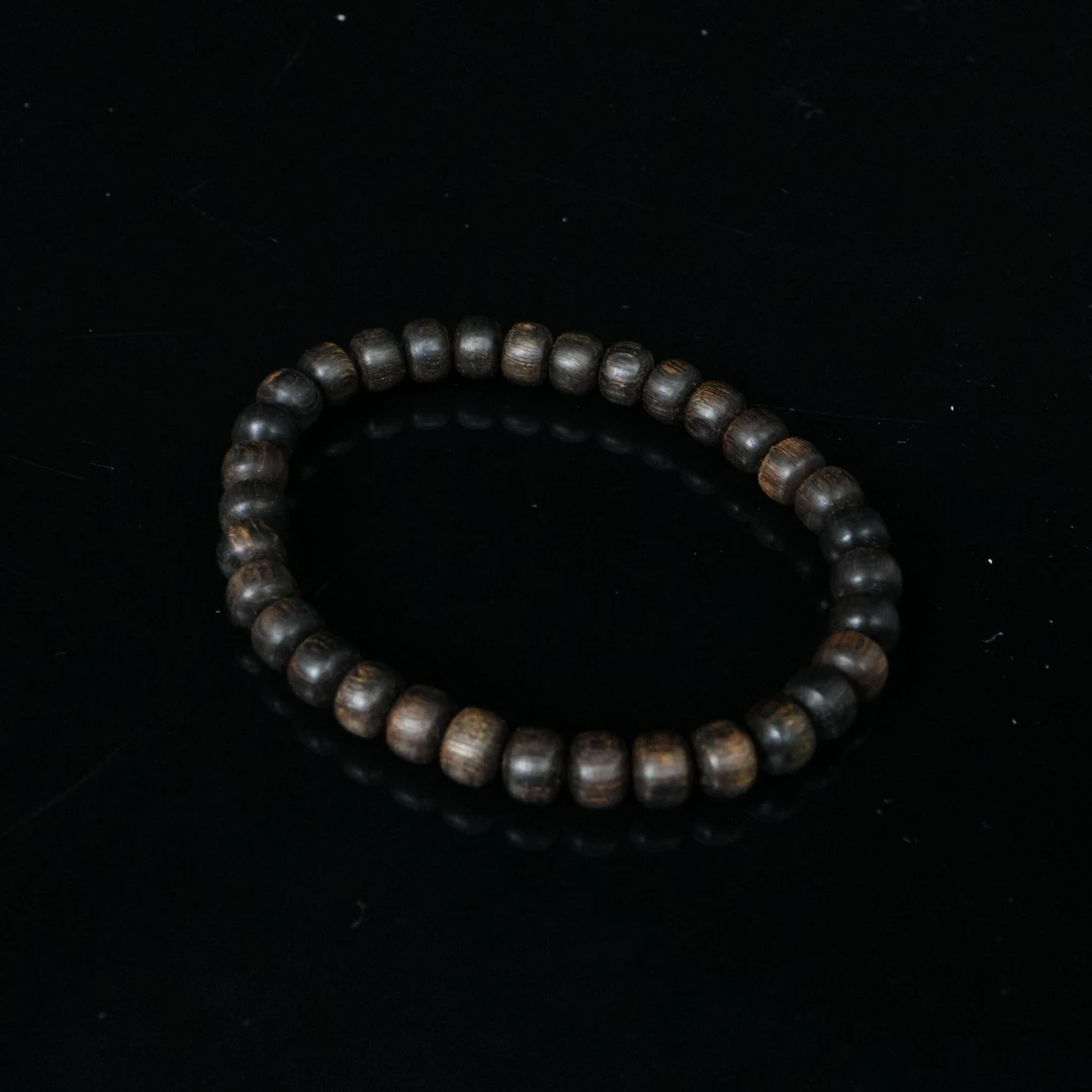 5468 印尼北干巴鲁沉香满油沉水老型珠 0.65x0.5cm 5.31g