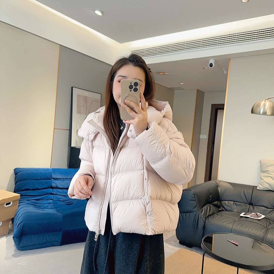 【欧加粒粒】时尚连帽双拉链零压感泡芙款90白鸭绒外套 Z25111115