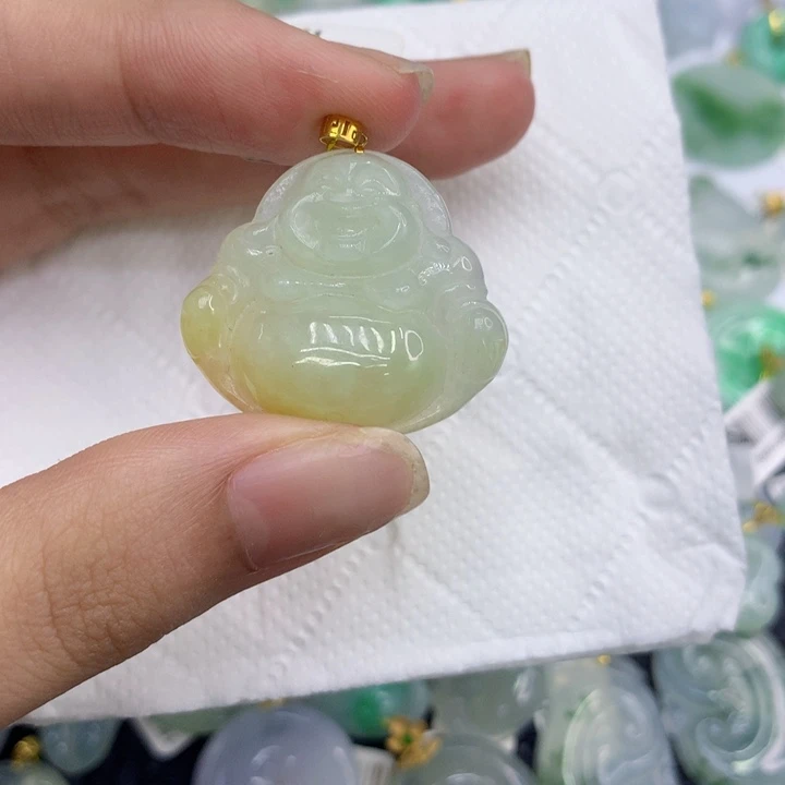 翡翠18K金镶嵌颈饰11111111111