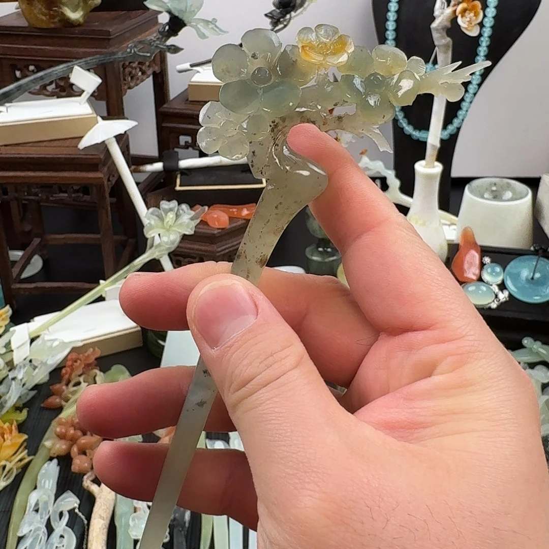 蛇纹石玉未镶嵌发饰