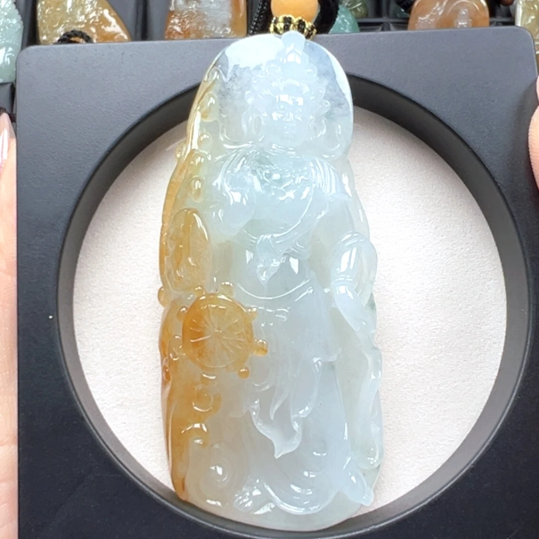 翡翠未镶嵌颈饰观音