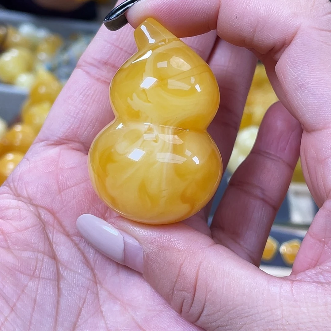 琥珀未镶嵌珠宝奇石h5