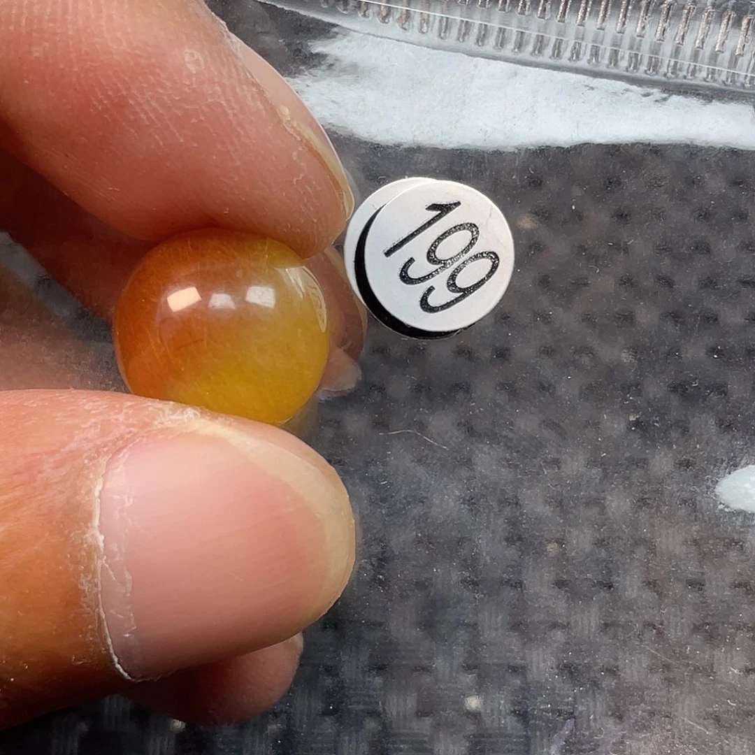 娜***啦吊坠(不含链)未镶嵌水晶