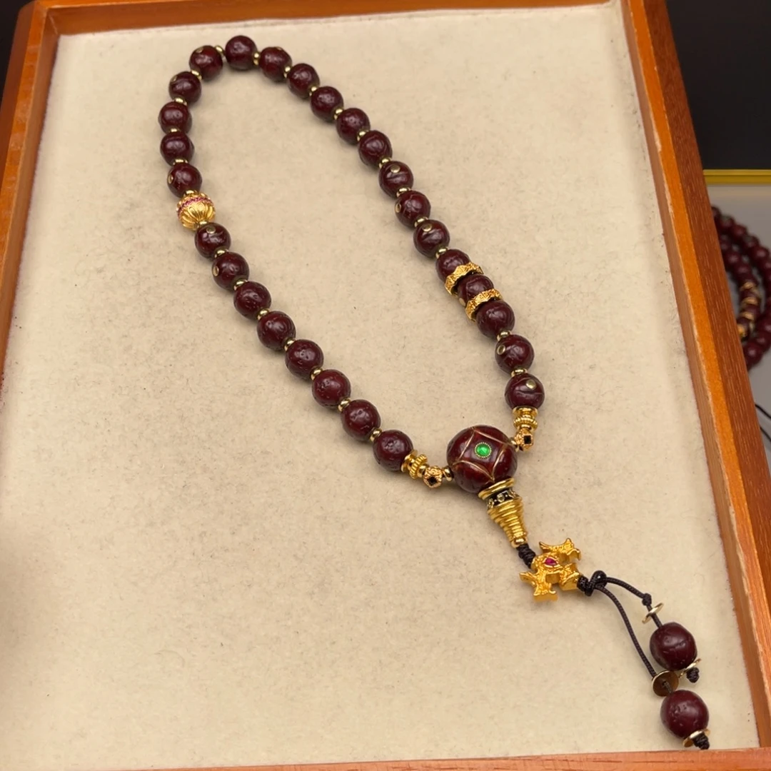 杨***.凤眼菩提吊坠凤眼