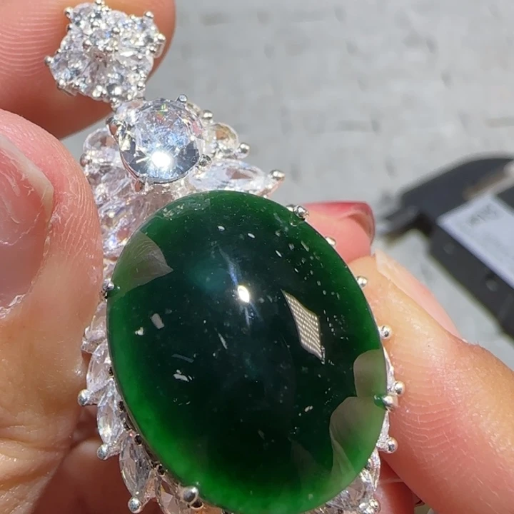 定制翡翠未镶嵌翡翠