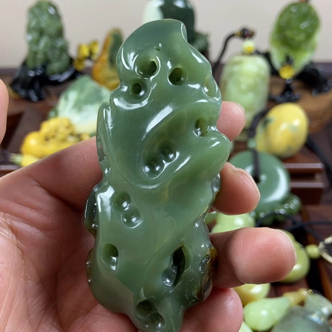 岫岩河磨玉（透闪石质玉）未镶嵌珠宝奇石