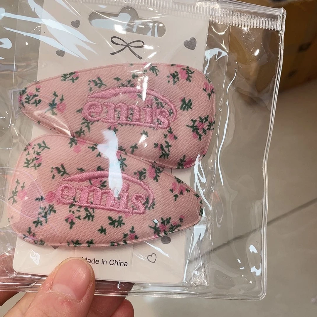 PU化妆包等各种产品的