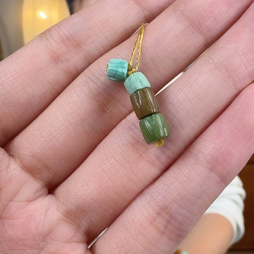 绿松石未镶嵌挂件