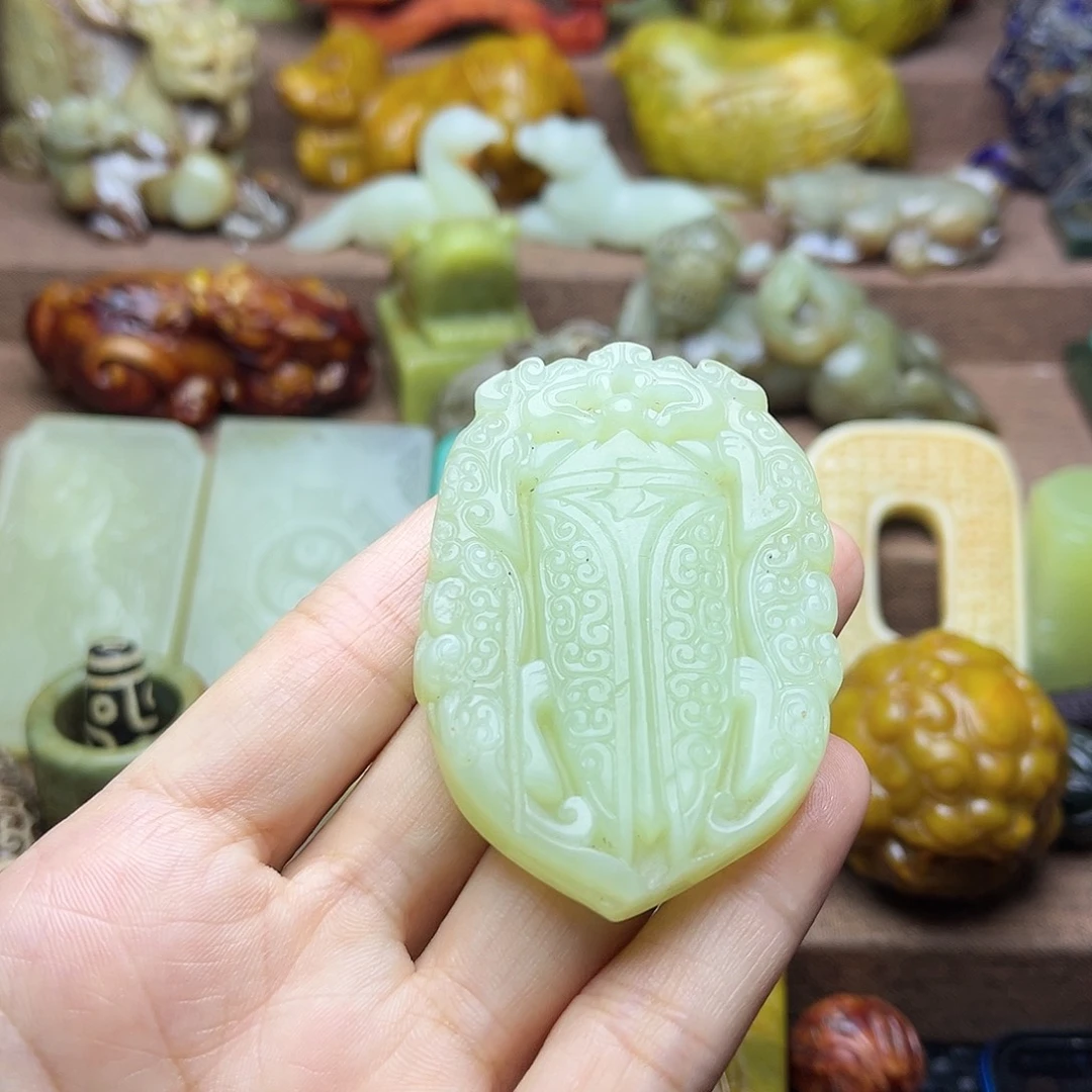 白玉菩提吊坠13。。