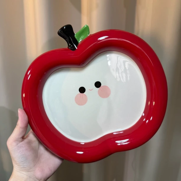 微微瑕陶瓷苹果漂亮个人专用餐具可爱家用创意手绘高颜值餐具简约
