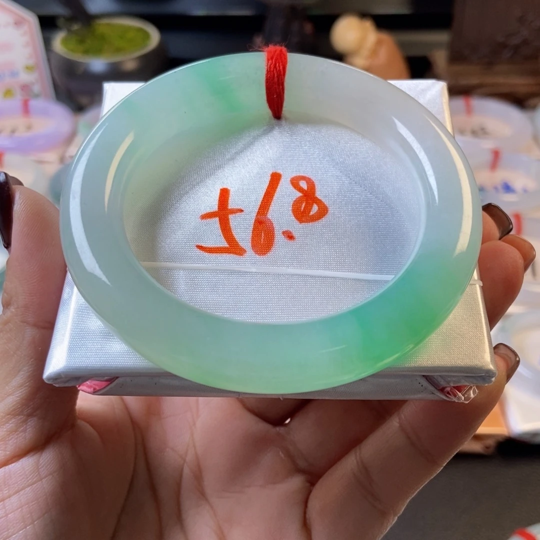 翡翠未镶嵌手镯32冰水绿圆条