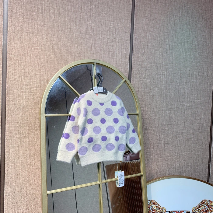 AM447   宝宝紫色圆点套头毛衣