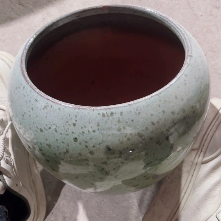 紫砂口径20高度23一只瑕疵