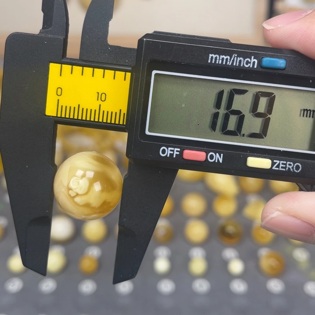 琥珀未镶嵌裸石59号