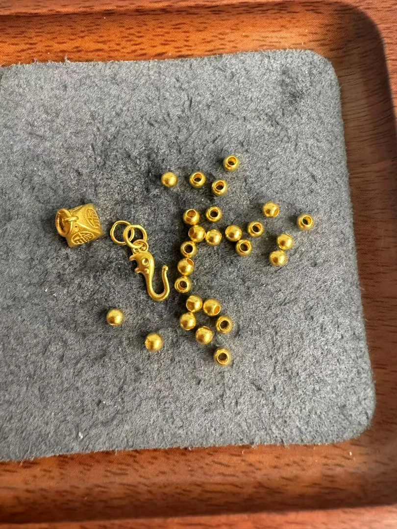 足金999 卡3古法金珠福袋象扣