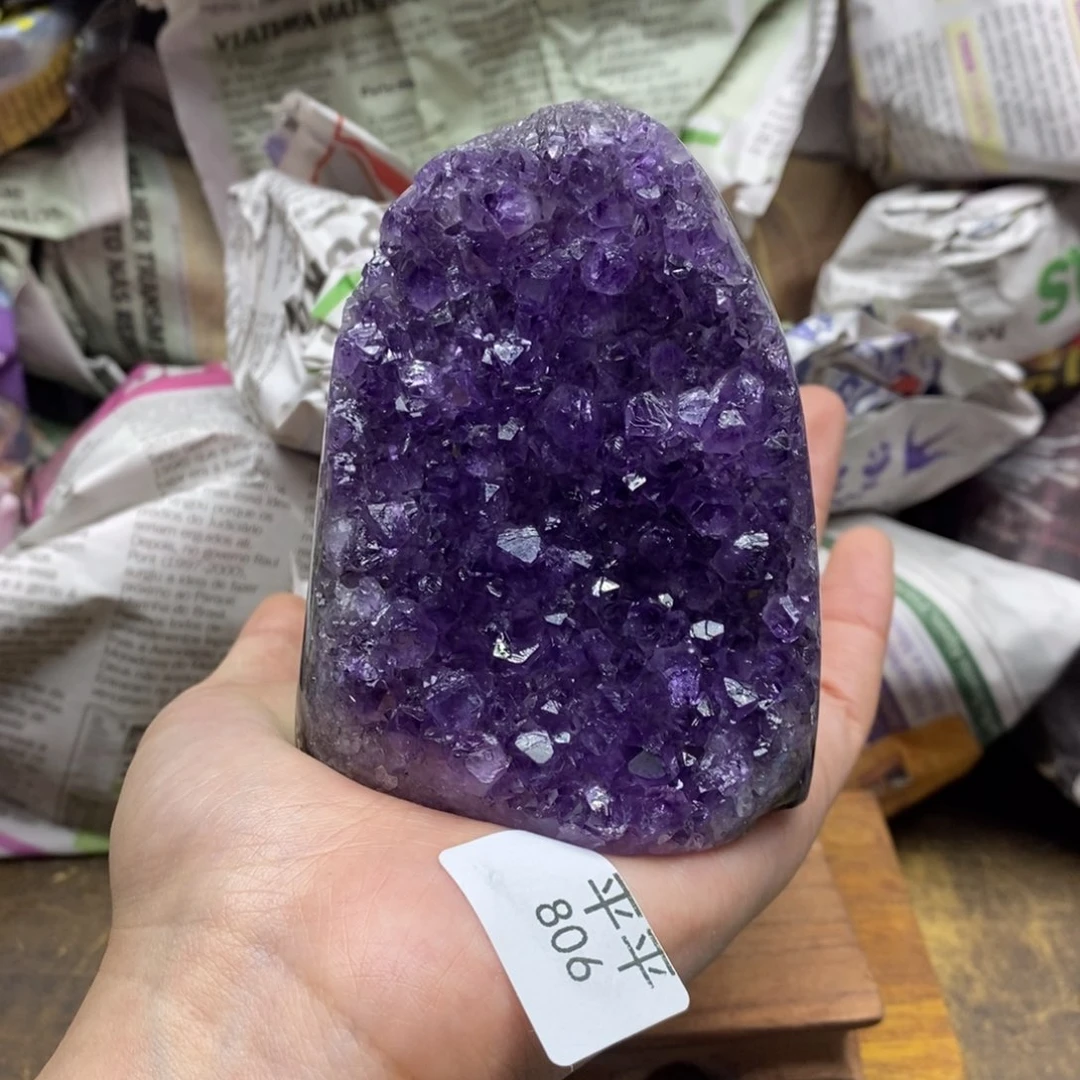 紫晶乌拉圭未镶嵌