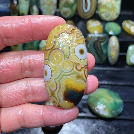 【闪购商品】玛瑙未镶嵌珠宝奇石天**和