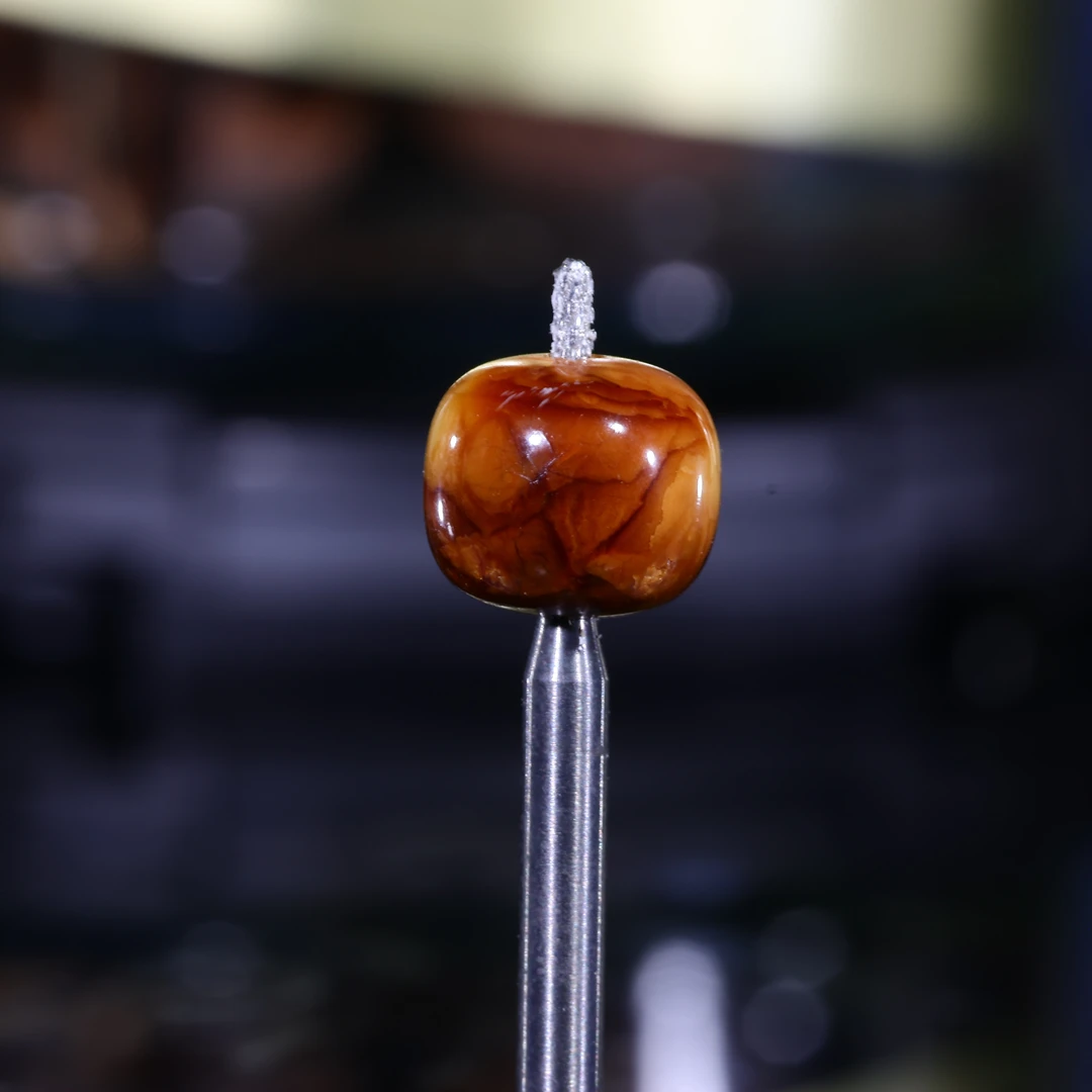 8m蜜蜡老型天然原矿一物一图满蜡沁色妖花单珠顶珠蜜蜡配饰-B890