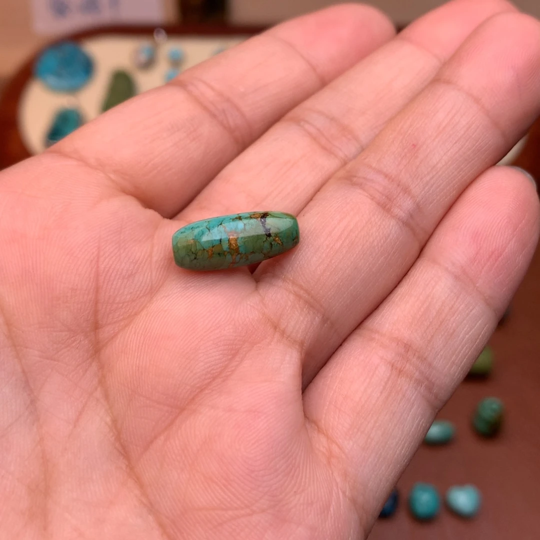 未镶嵌绿松石珠宝奇石