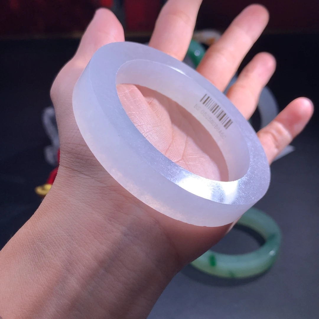 定制翡翠未镶嵌特价大漏