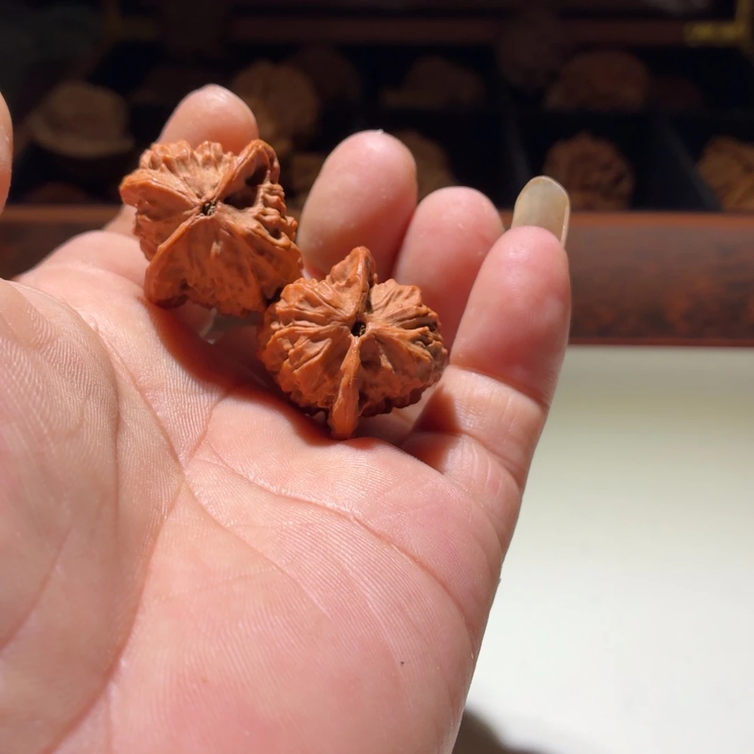 文玩核桃把件康**r鸡心