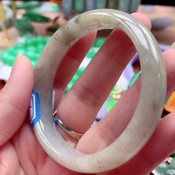 翡翠未镶嵌手镯翡翠
