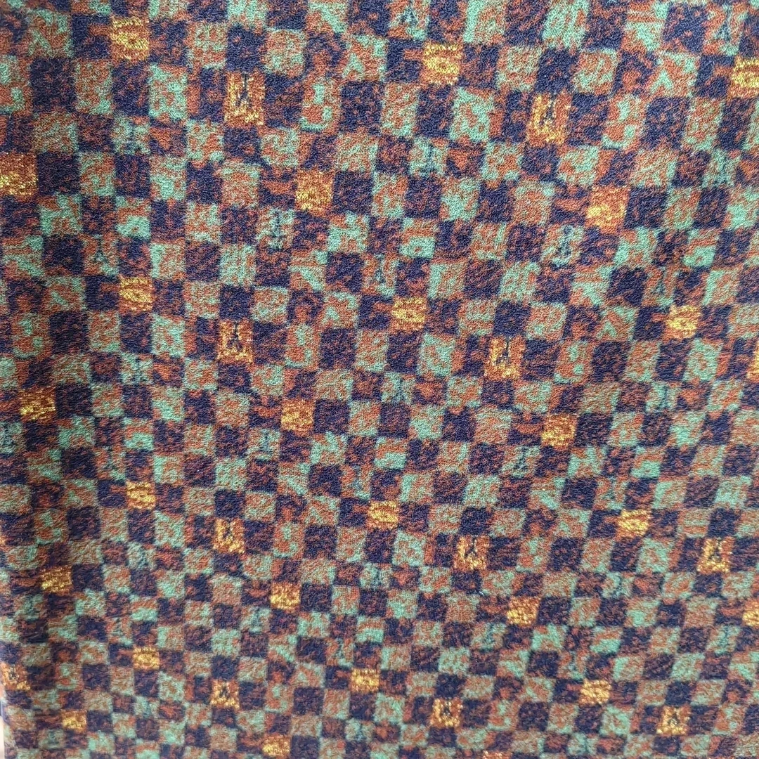 红色棋盘格  织花奥绒布料（活动价）