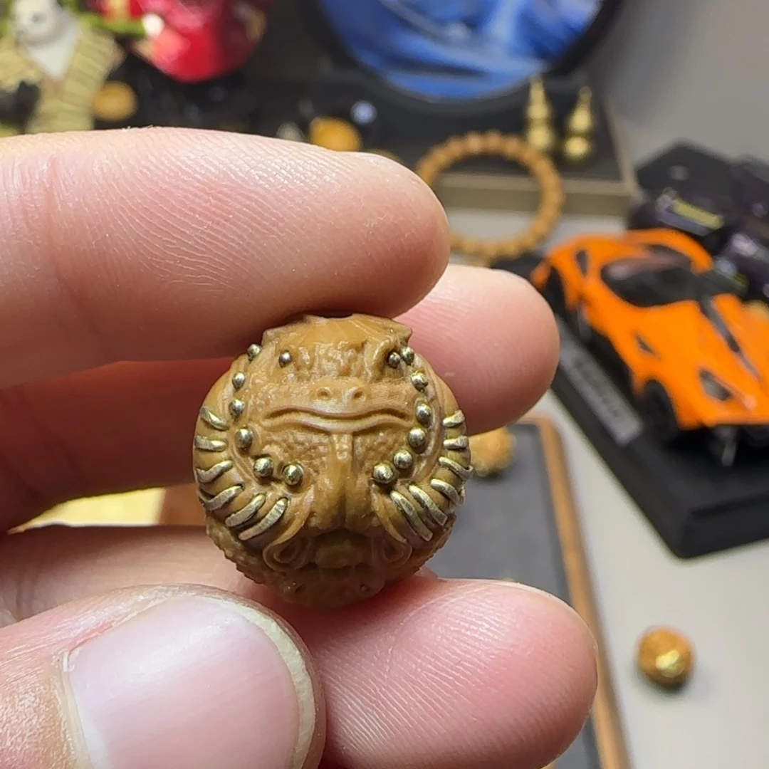 卟***ᗦ猴头核桃吊坠猴子打坐
