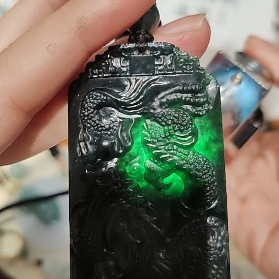 翡翠未镶嵌颈饰天然缅甸翡翠a货墨牌龙牌