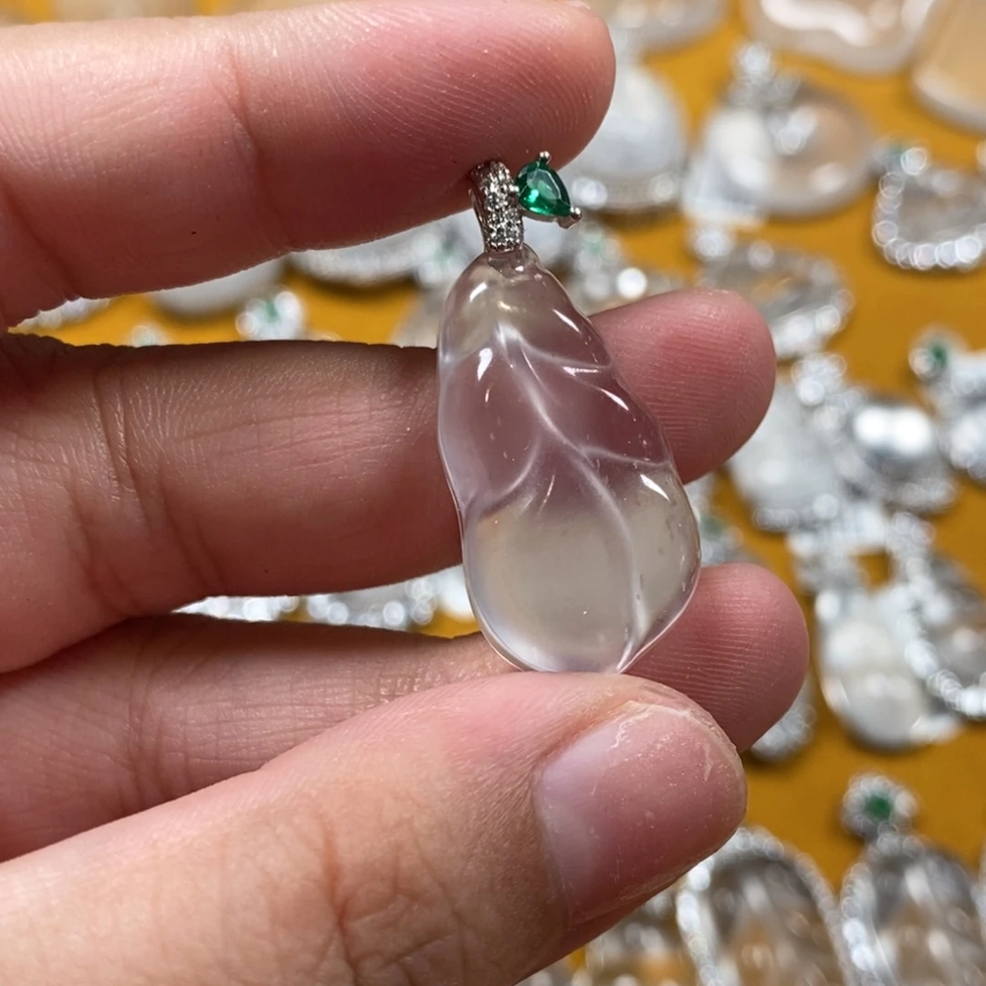 颈饰银S925镶嵌石英质玉叶子