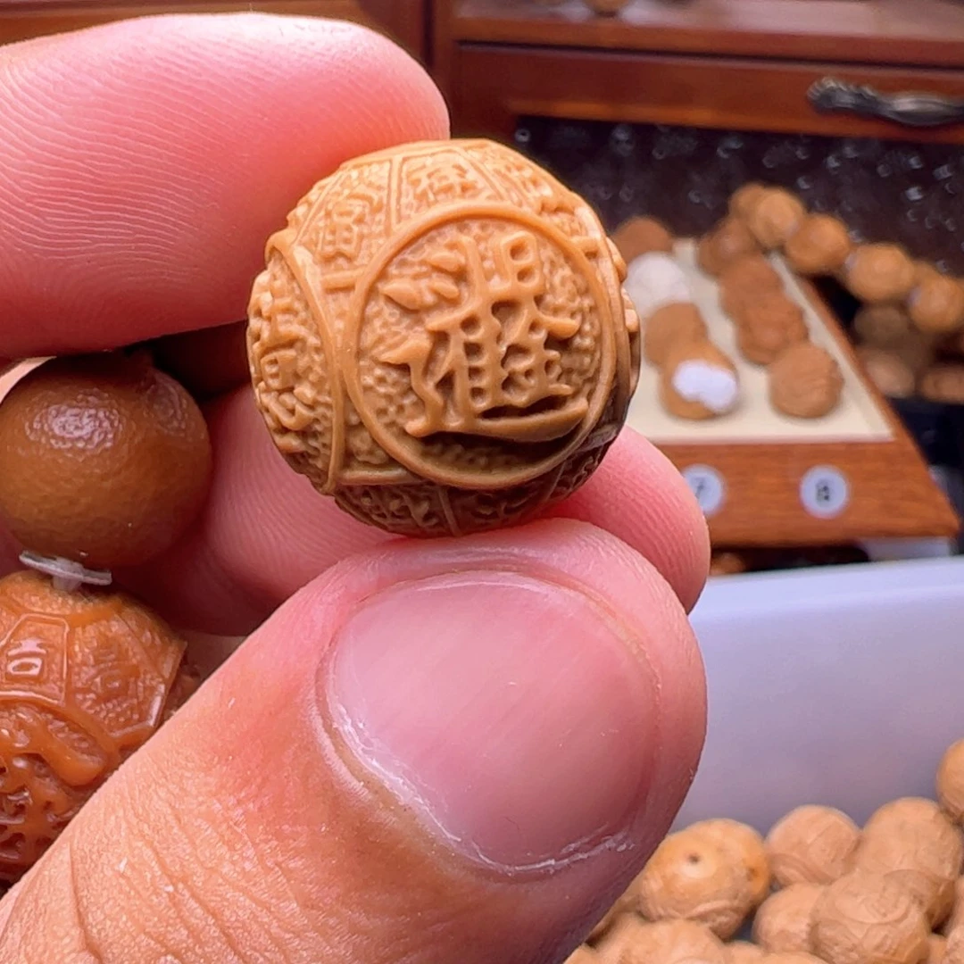 猴头核桃吊坠精工吉言珠18