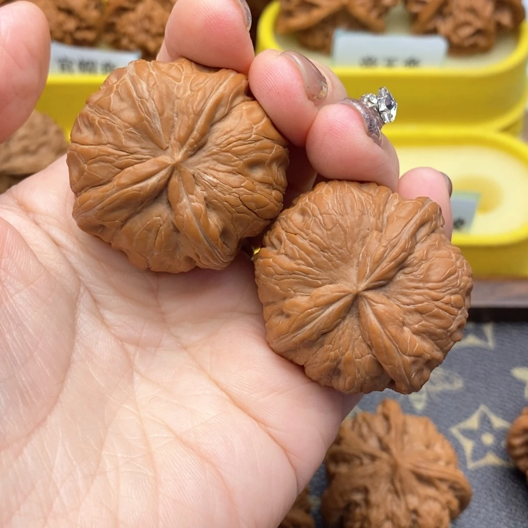 踏***文玩核桃把件734号元宝三棱