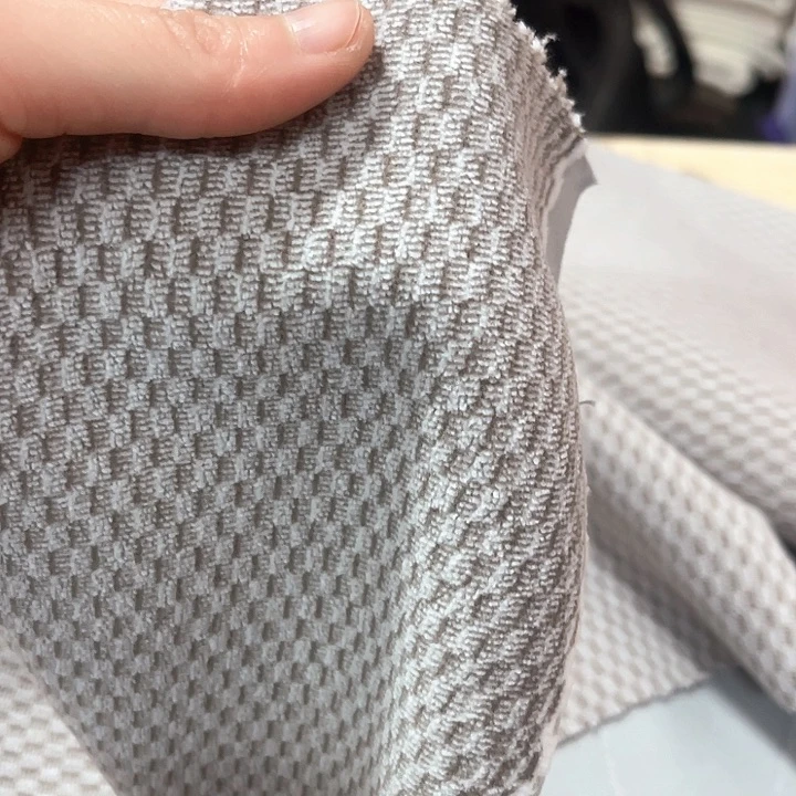 小小方方格獭兔1米