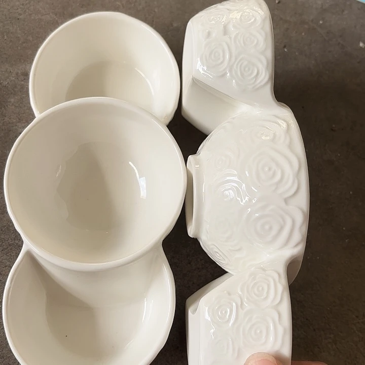 盘微瑕产品介意勿拍……2个三格